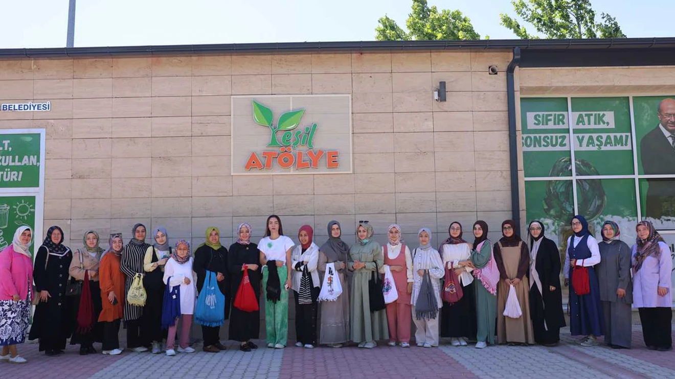 Çevre kirliliğine sebep olan plastik poşet kullanımına dikkat çekildi